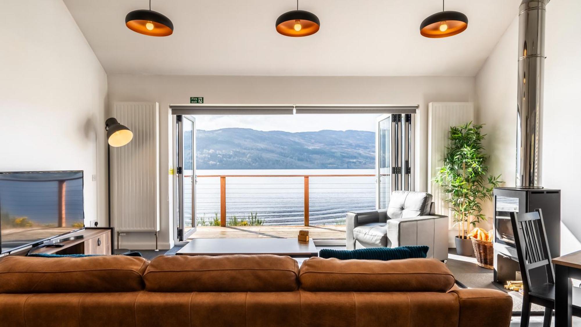 Shoreland Lodges - Cherry Lodge フォート・オーガスタス エクステリア 写真